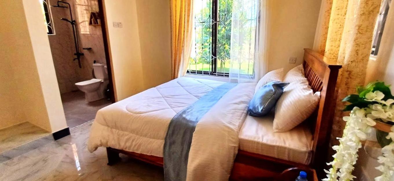 Safi House Bed & Breakfast Boma la Ngombe Luaran gambar