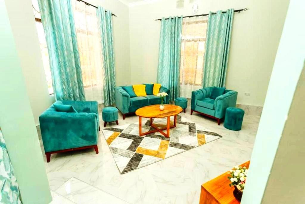 Safi House Bed & Breakfast Boma la Ngombe Luaran gambar
