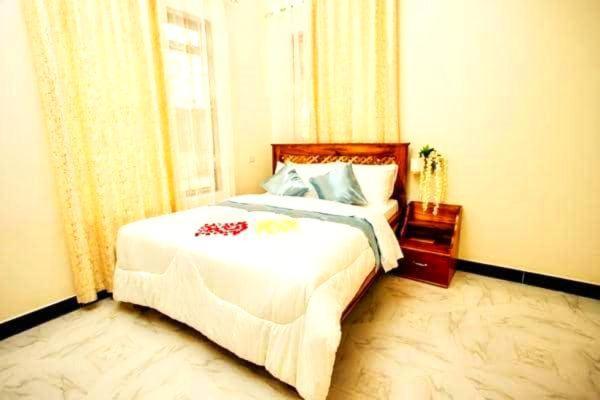 Safi House Bed & Breakfast Boma la Ngombe Luaran gambar