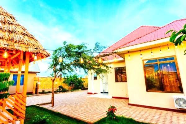 Safi House Bed & Breakfast Boma la Ngombe Luaran gambar